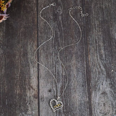 Alloy Inlaid Zircon Heart Pendant Necklace